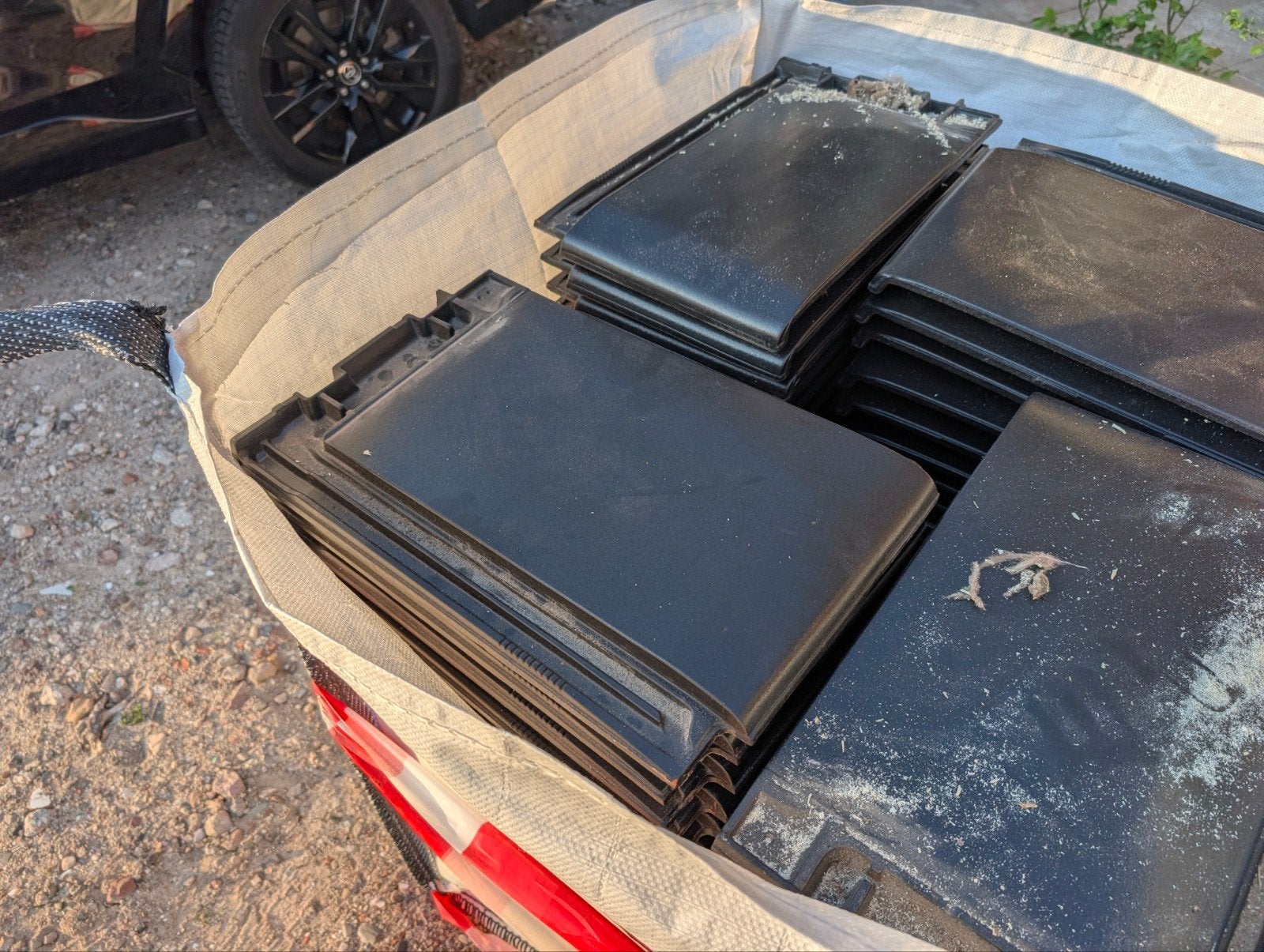 Nibra G10 Pro Keramische Dakpannen - Matzwart engobe - ~90, Doe-het-zelf en Verbouw, Dakpannen en Dakbedekking, Ophalen, Steen of Klei