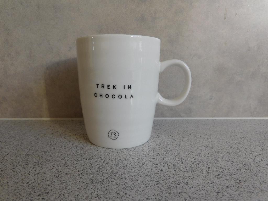 Mok 10,5x8 cm. Trek in chocola Zusss, Ophalen of Verzenden, Zo goed als nieuw, Overige stijlen, Kop(pen) en/of Schotel(s)