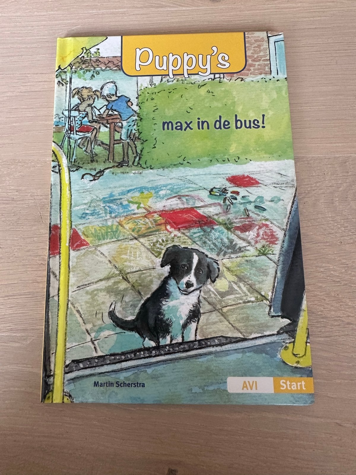 Puppy's: Max in de bus! AVI Start kinderboek, Ophalen of Verzenden, Zo goed als nieuw, Fictie algemeen