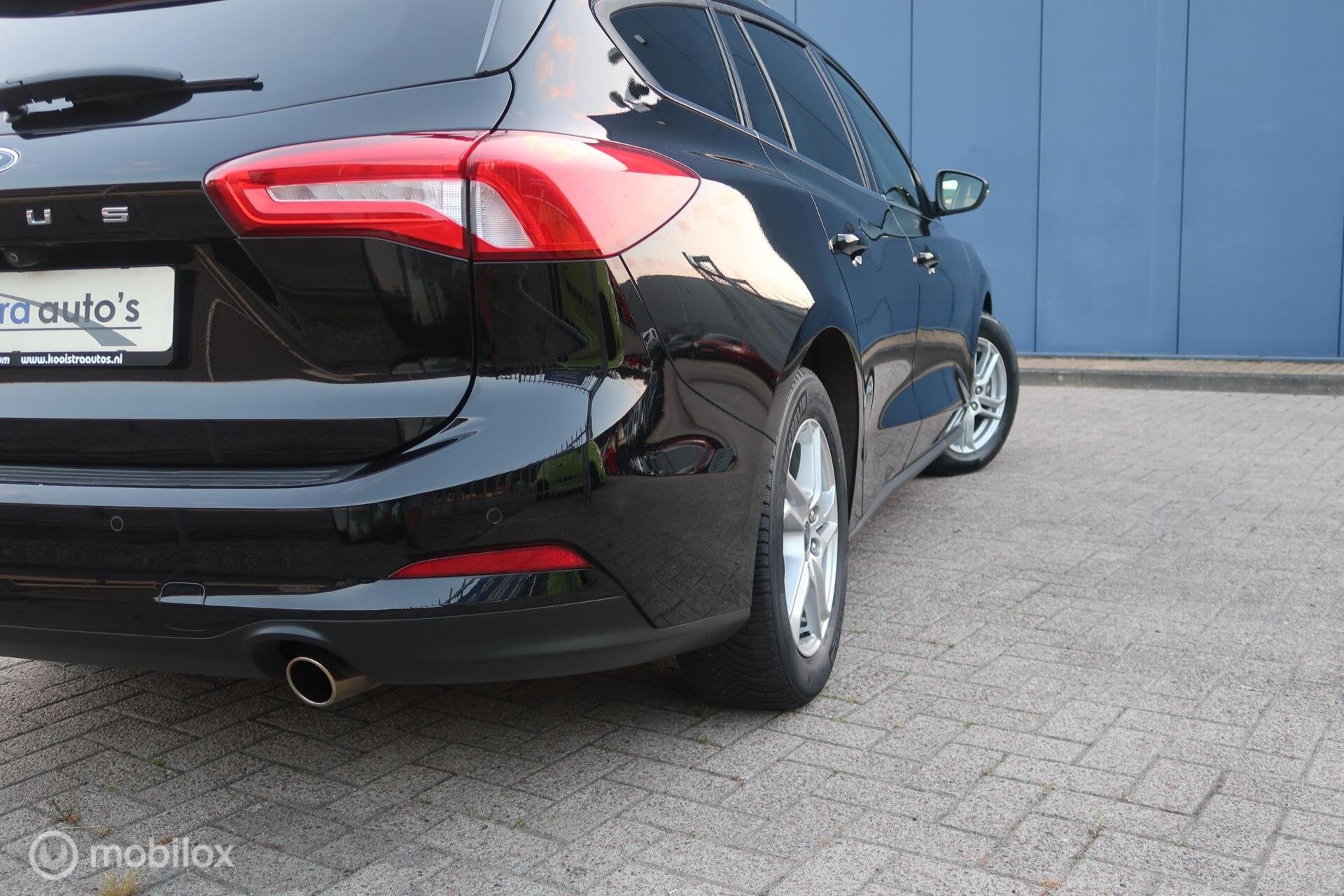 Ford Focus Wagon 1.0 EcoBoost EDITION EDITION CARPLAY, NAVI,, Gebruikt, Zwart, 1283 kg, Zwart