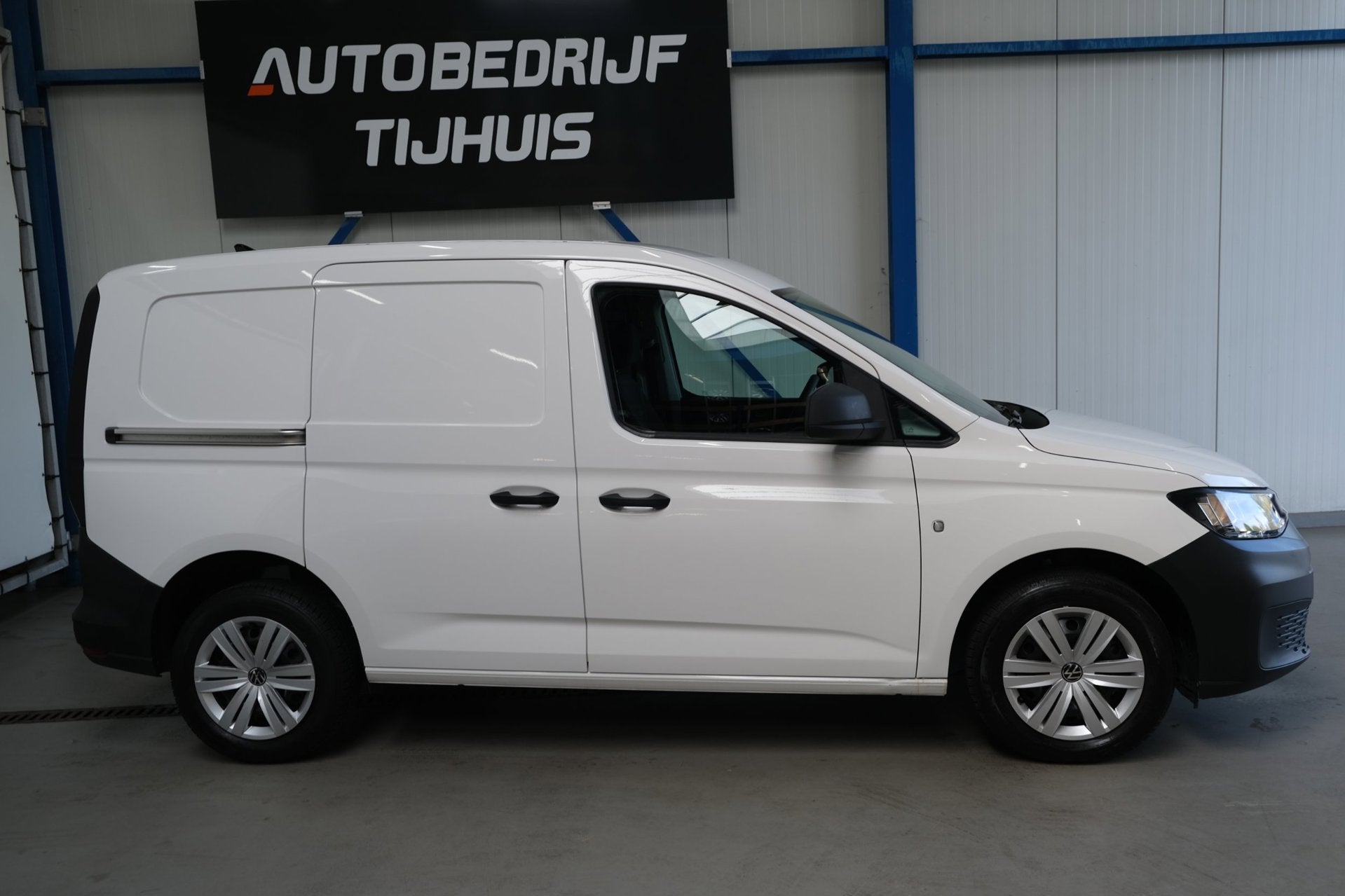 Volkswagen Caddy Cargo 2.0 TDI Comfort - N.A.P. Airco., Voorwielaandrijving, Dealer onderhouden, Gebruikt, Euro 6