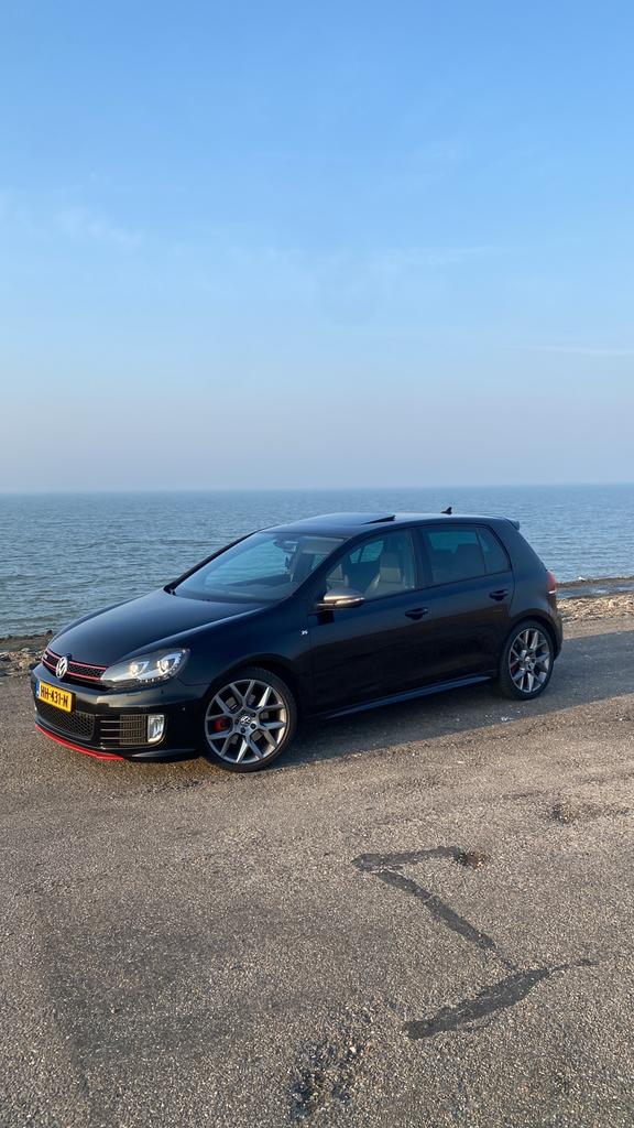Golf 6 editie 35 jahre gti, Zwart, 4 cilinders, Zwart, Onderhoudsboekje