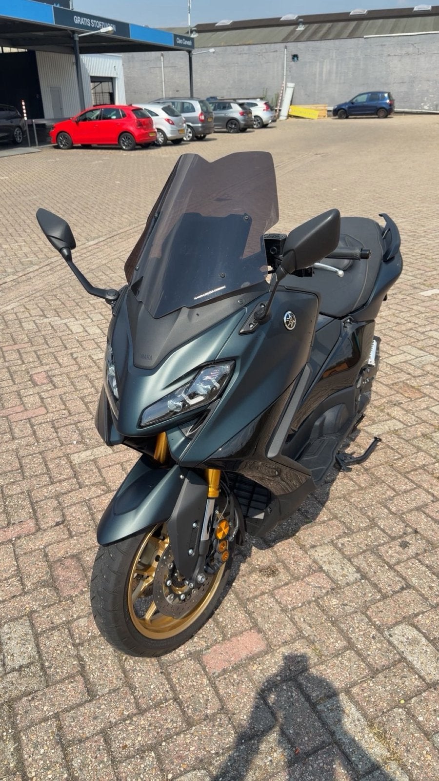 Foto 2 van Yamaha t-max 560 tech-max