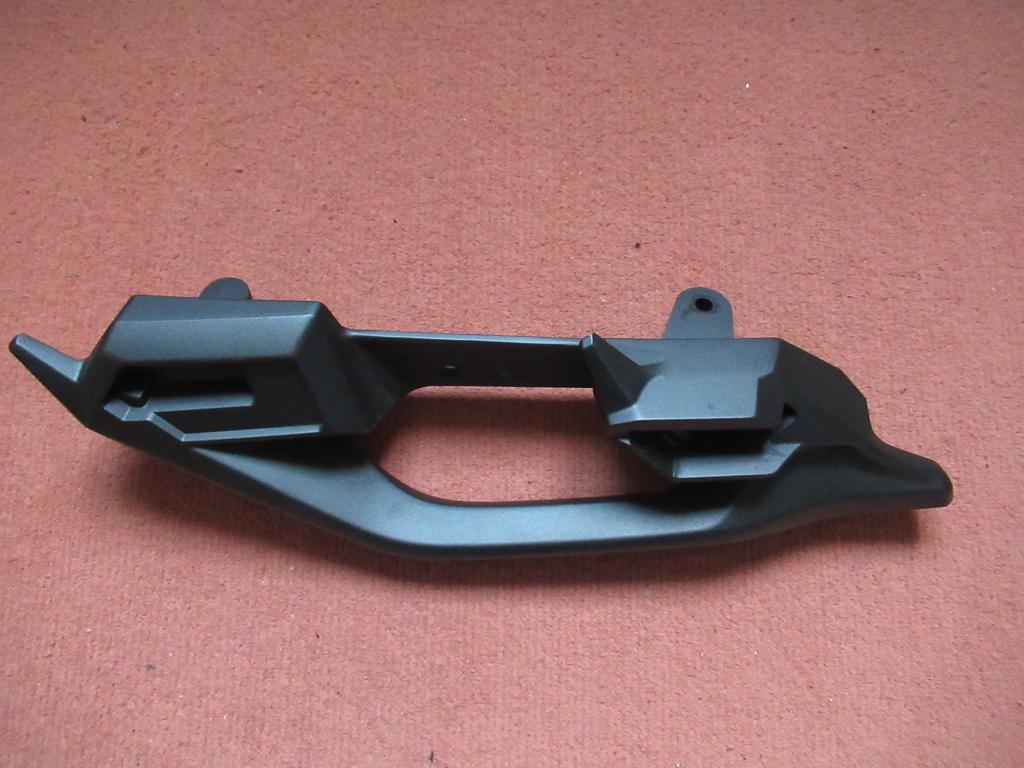 Duo beugel rechts Versys 650 2015+ (part 46075-0594-18R), Ophalen, Gebruikt