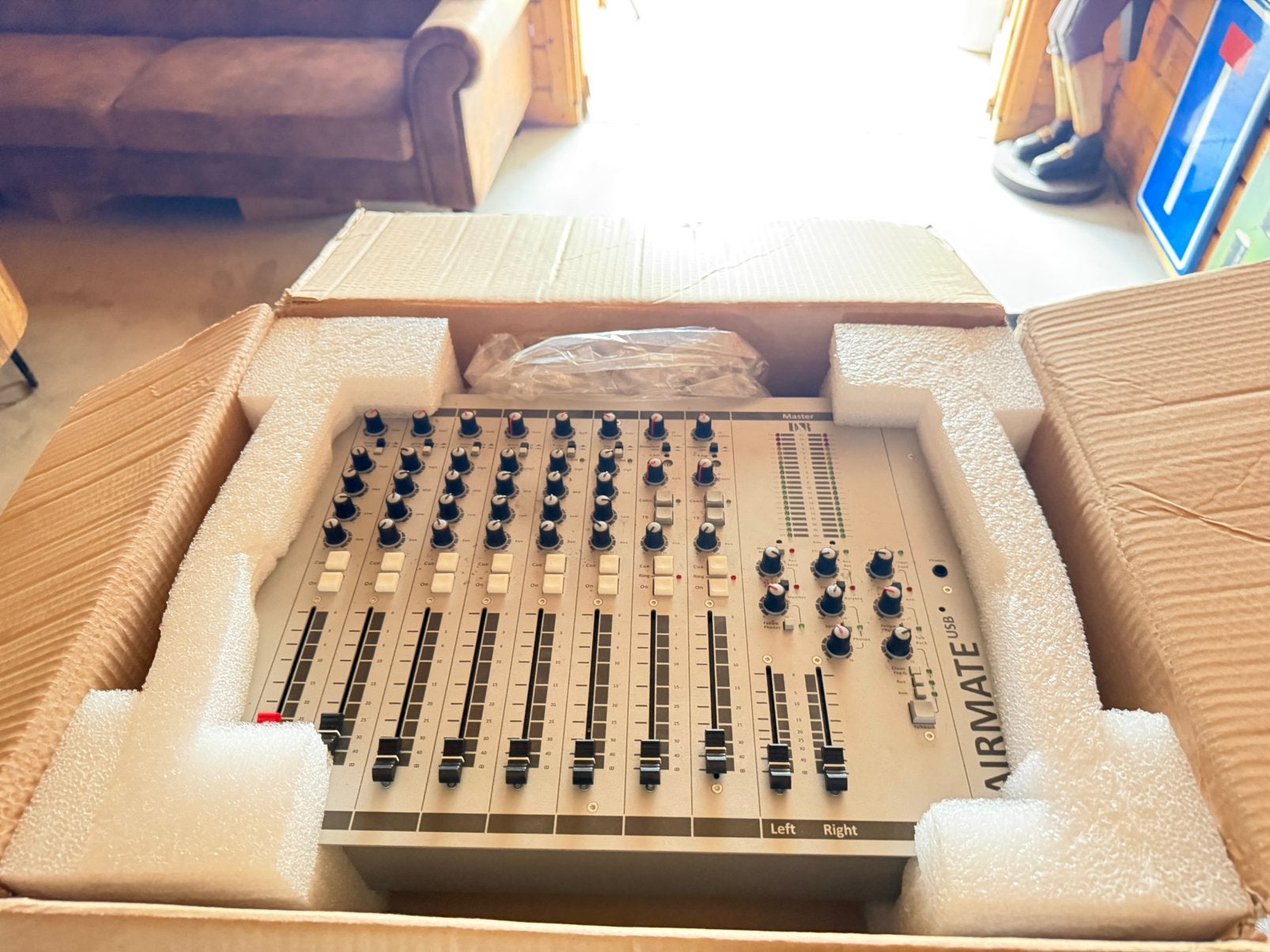 D&R Airmate mengpaneel zo goed als nieuw nette staat | Dateq, Muziek en Instrumenten, Orgels, Ophalen of Verzenden, Zo goed als nieuw