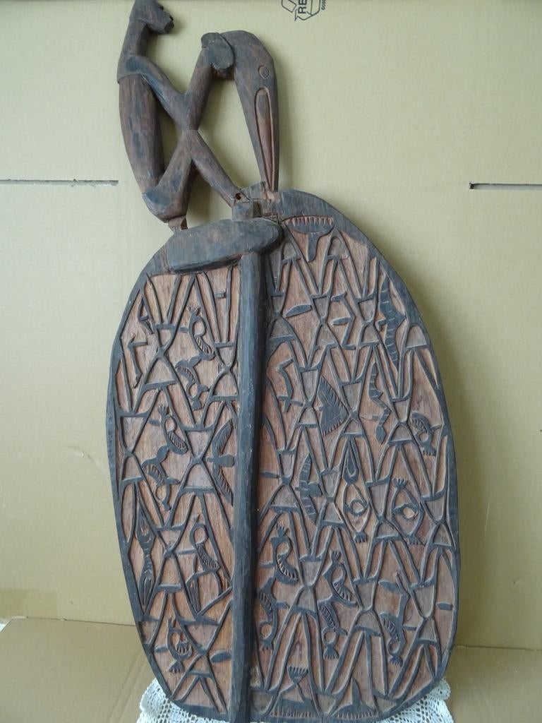 Schild inheems houten schild Asmat Papoea Nieuw Guinea 80cm