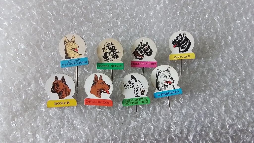 8 verschillende speldjes honden rassen, Verzamelen, Ophalen of Verzenden, Zo goed als nieuw