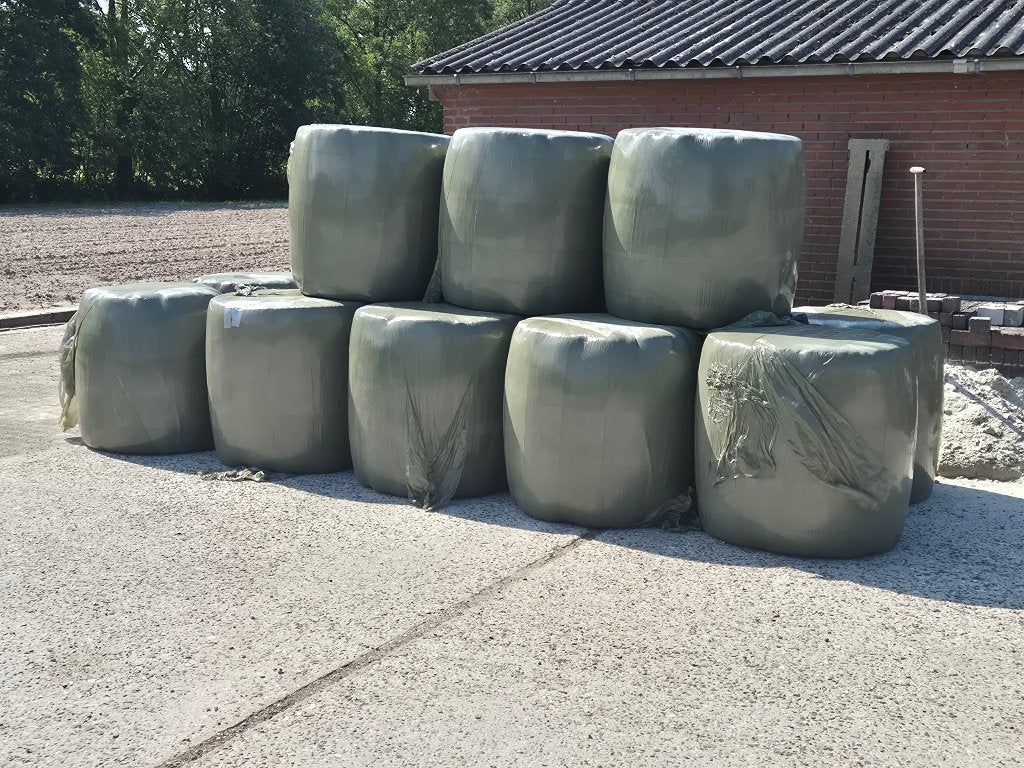 13 midibaaltjes hooi, Ophalen, Vee