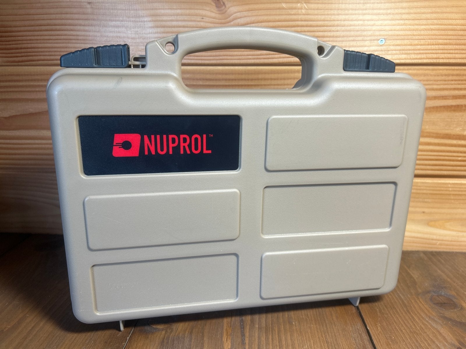 Nuprol pistool koffer in zeer nette staat - 31x24.9x8 cm, Sport en Fitness, Schietsport-accessoires, Ophalen of Verzenden, Zo goed als nieuw