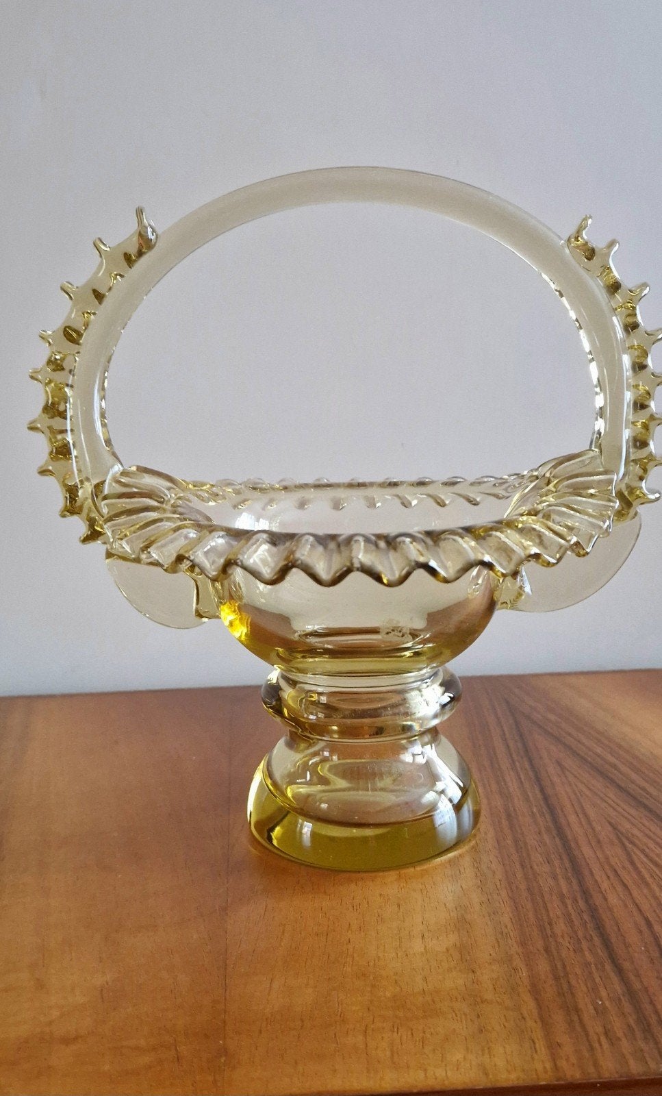 Vintage Glazen Siermandje - Jaren 60/70 - Honinggeel