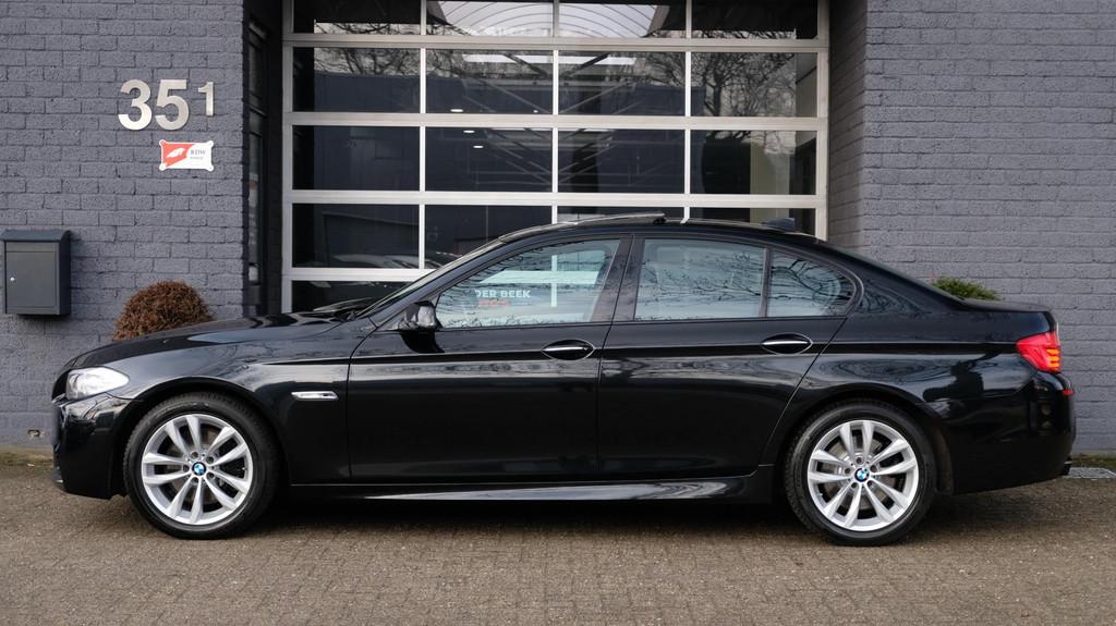 BMW 5-serie 535i High Executive 306PK M-Sport Schuifdak, Auto's, Automaat, Euro 5, Achterwielaandrijving, Gebruikt