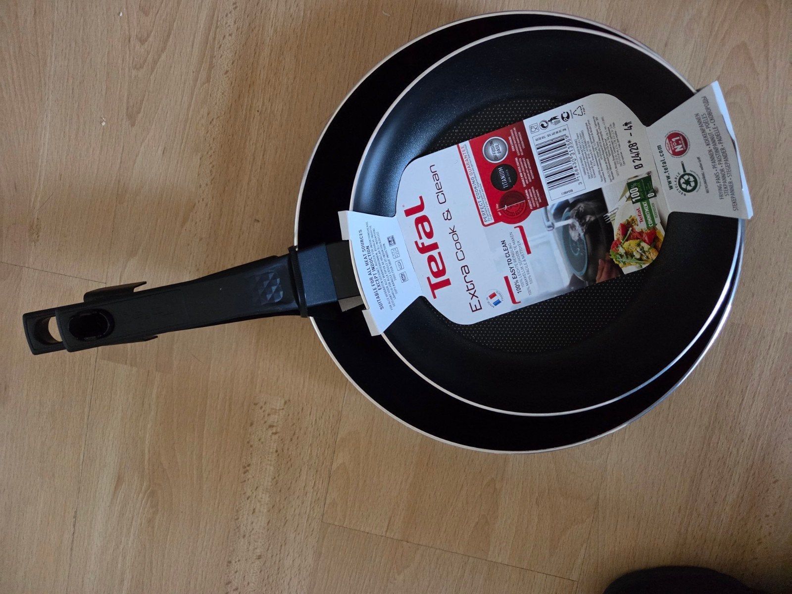 set van 2 Tefal koekenpannen 24/28 cm nieuw, Huis en Inrichting, Keuken | Potten en Pannen, Ophalen of Verzenden, Nieuw