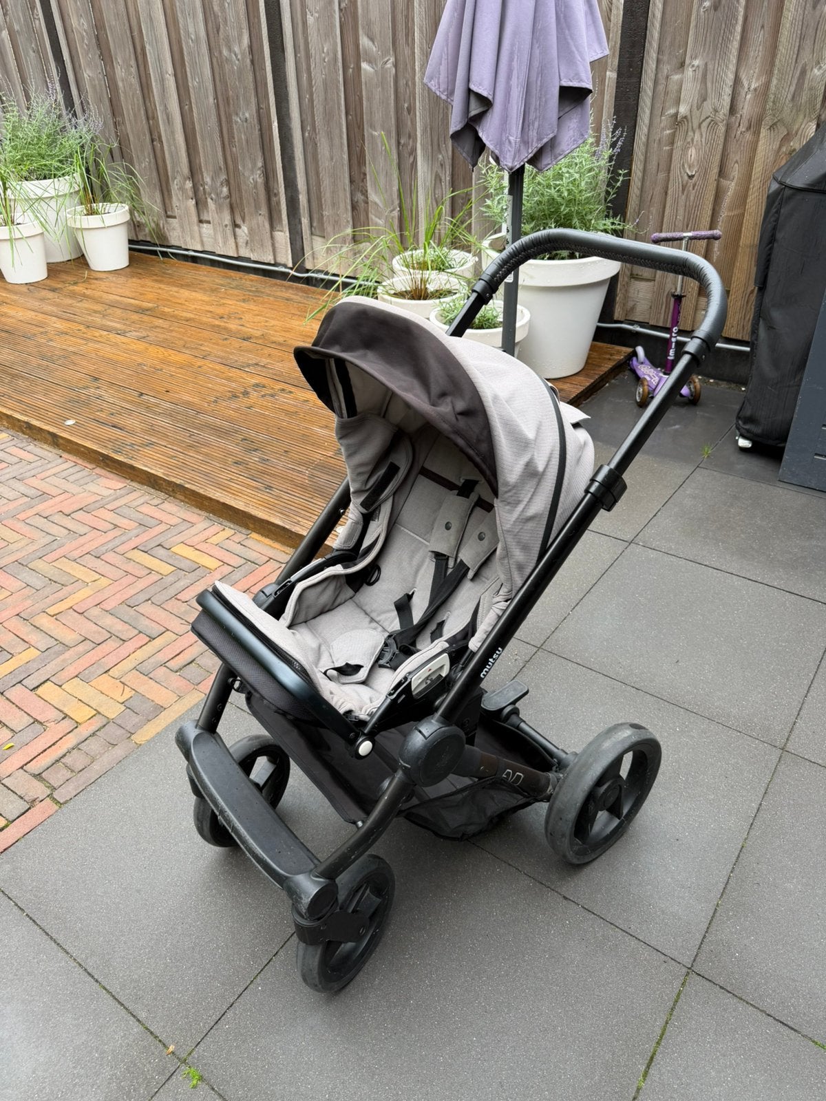 Mutsy Evo 2 kinderwagen 2-in-1 | Reiswieg + zitje, Ophalen, Duowagen, Zo goed als nieuw, Combiwagen