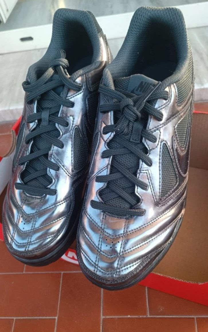 Nike Gato LV8 maat 40,5, Maat XS of kleiner, Ophalen, Nieuw, Schoenen