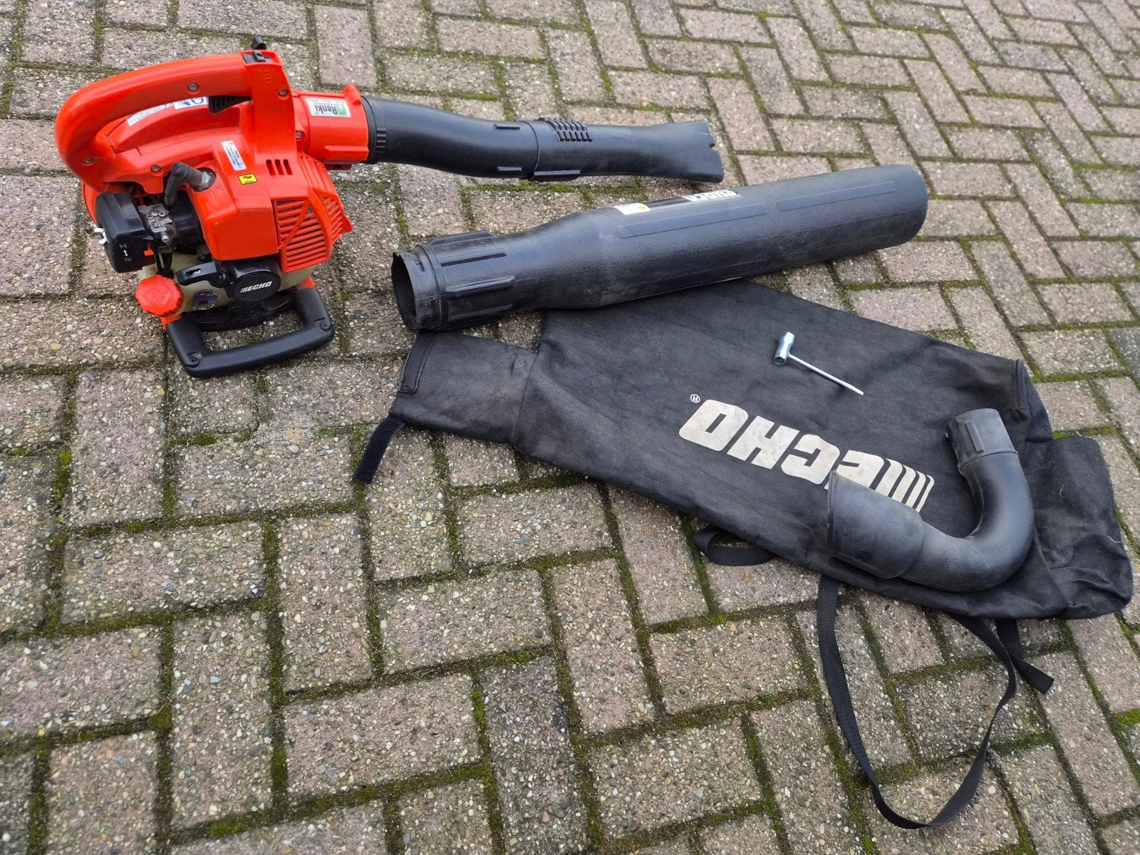 ECHO ES-250ES Shred 'N' Vac Bladblazer Bladzuiger Hakselaar, Ophalen, Benzine, Gebruikt, Met opvangzak