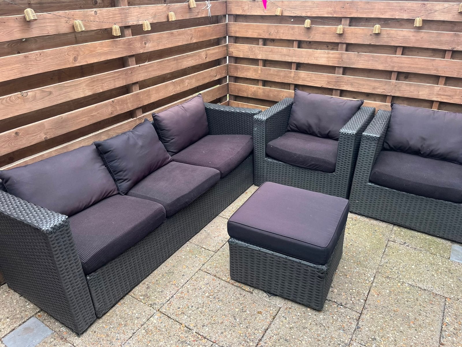 Loungeset met Bank,Tafel, kussens en Stoelen, Tuin en Terras, Tuinsets en Loungesets, Ophalen, 5 zitplaatsen, Kunststof, Gebruikt