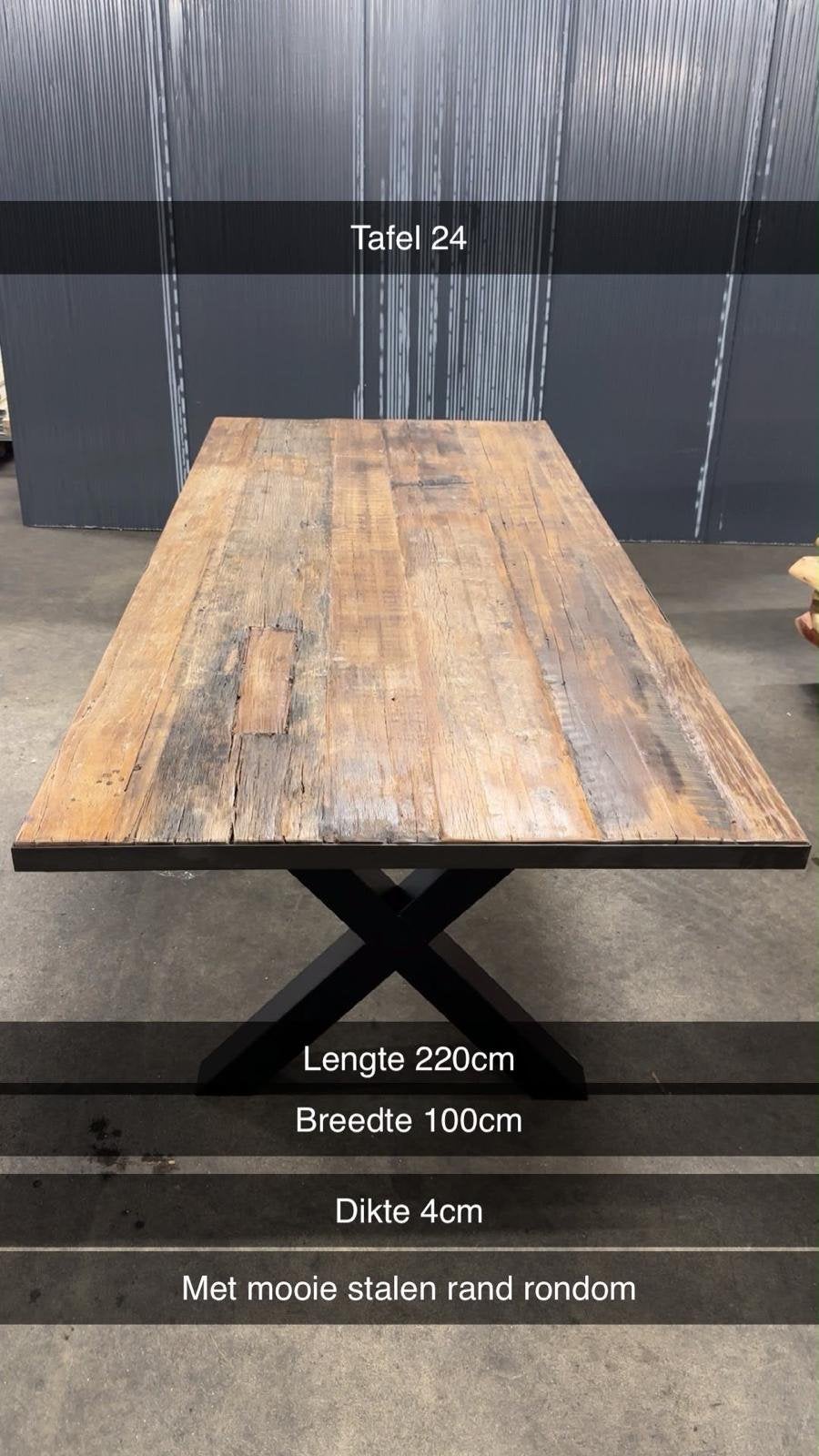 Eettafels met nieuwe poten lengte 210-220cm