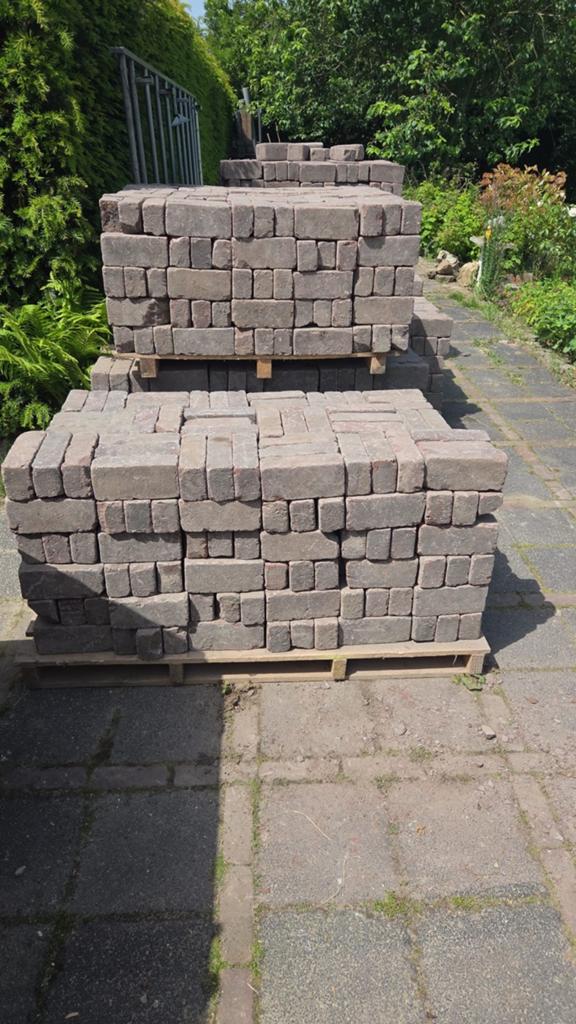30 m2 rode gebakken 7 duimers / dikformaat. €40 per m2, Tuin en Terras, Tegels en Klinkers, Ophalen, Keramiek, Klinkers, Zo goed als nieuw
