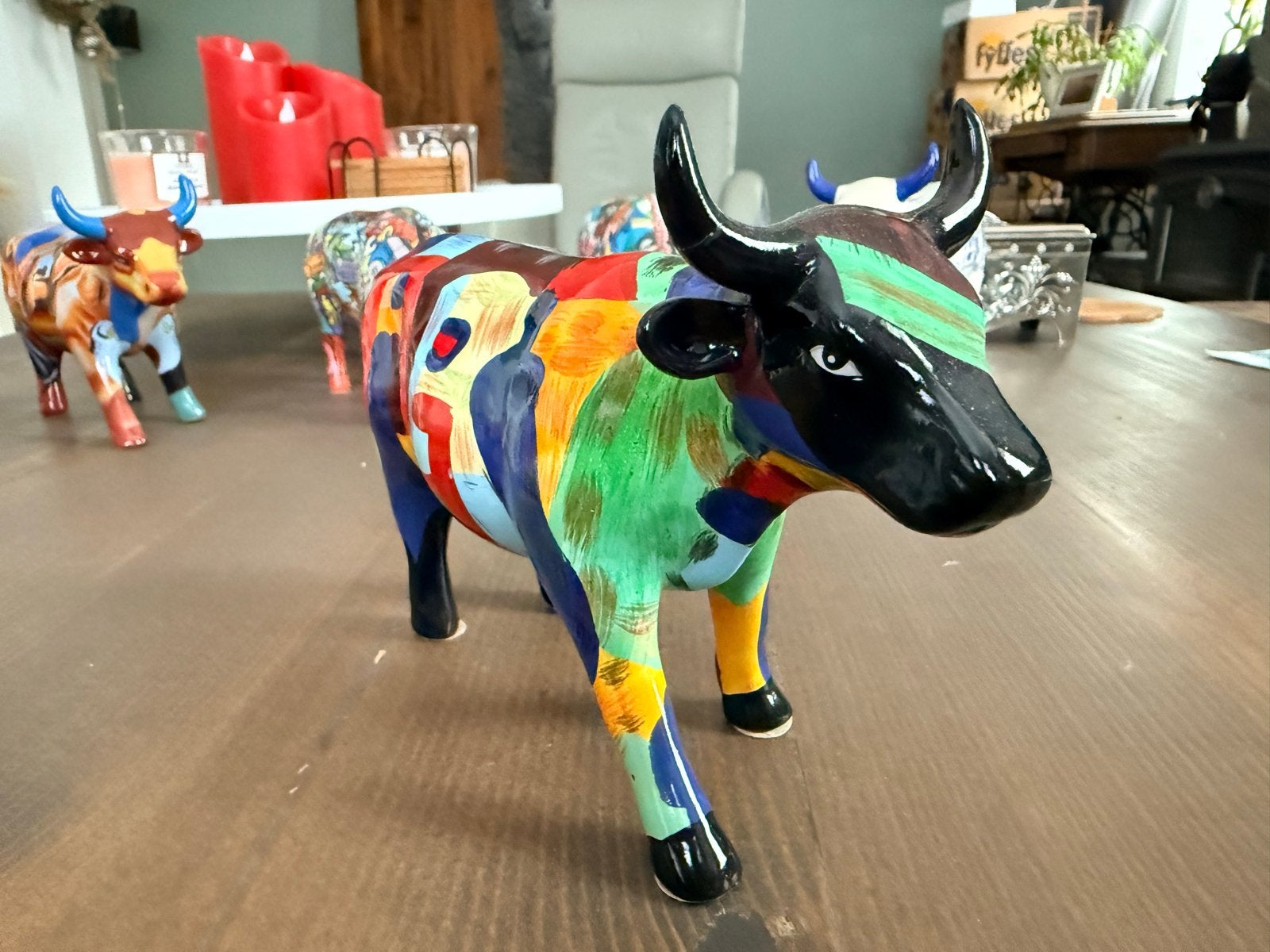 CowParade beeldje - kleurrijke koe, Verzamelen, Dierenverzamelingen, Ophalen of Verzenden, Zo goed als nieuw, Boerderijdier, Beeldje of Figuurtje