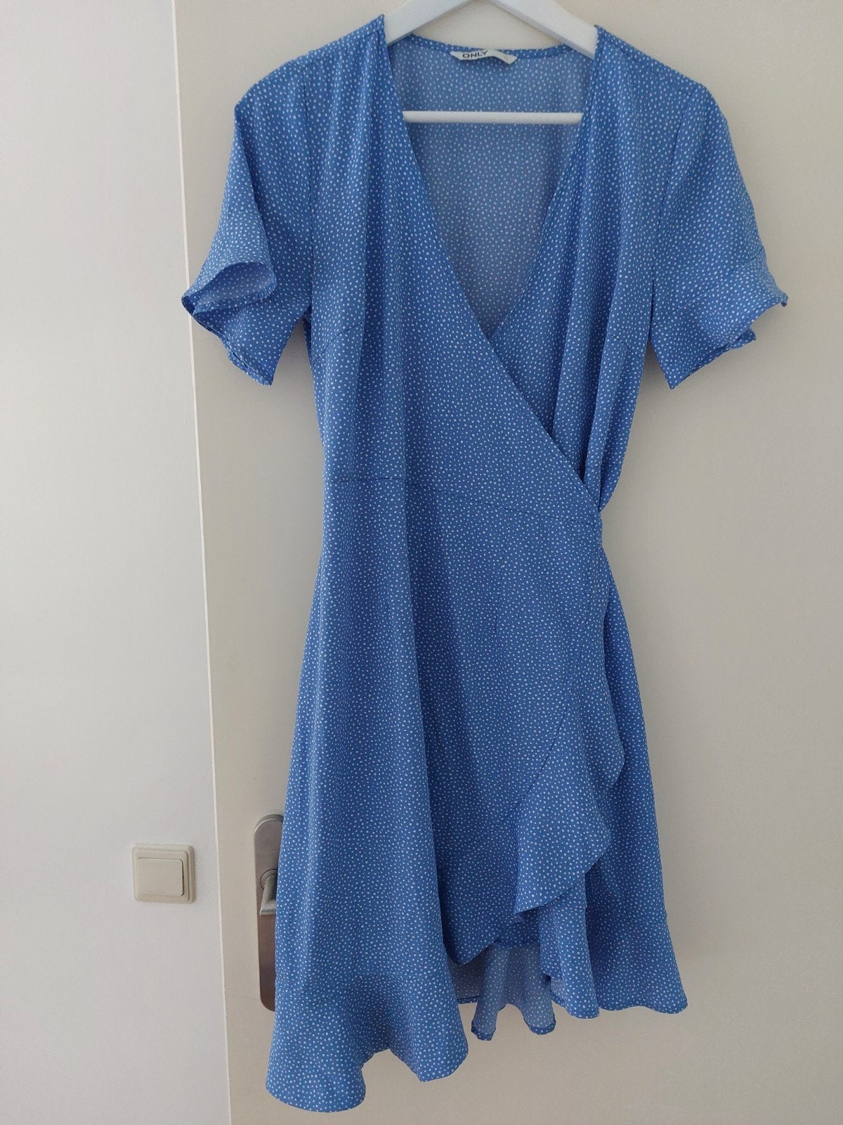Only jurk Olivia, wikkeljurk, zomerjurk maat 38 blauw, Ophalen of Verzenden, Zo goed als nieuw, Maat 38/40 (M), Blauw