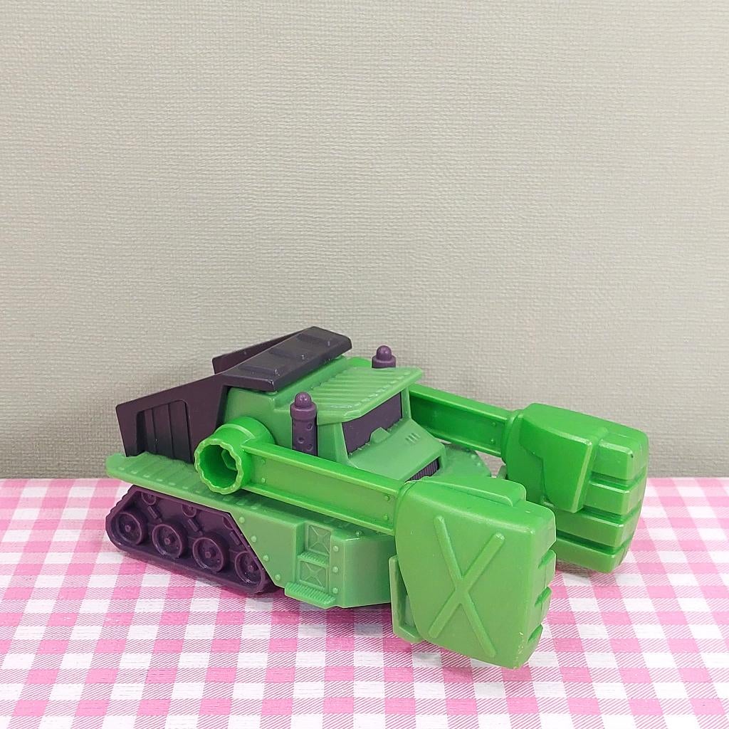 Kinder Surprise Maxi figuur Avengers Hulk Marvel 2023 truck, Verzamelen, Hardplasticfiguren, Onbekend, Ophalen of Verzenden, Onbekend