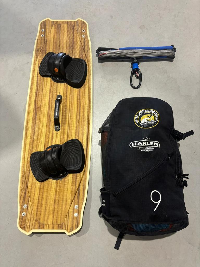 Harlem Smooth Operator 9m + The Act 135x40 + Harlem Bar, Watersport en Boten, Kitesurfen, Gebruikt, Kitesurf-set, 9 m², Twintip