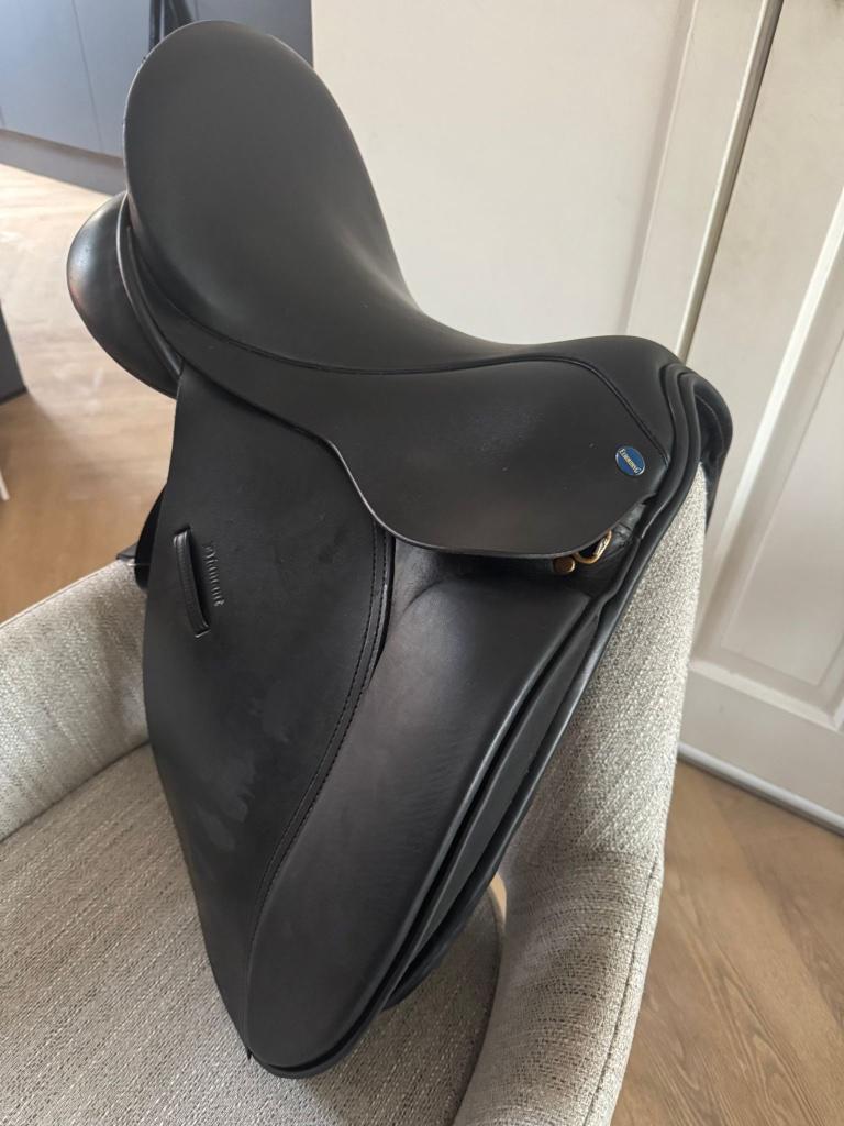 Euroriding diamont dressuur zadel, Dieren en Toebehoren, Paarden en Pony's | Zadels, Ophalen, Zo goed als nieuw, Dressuur