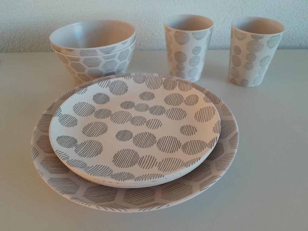 BAMBOE (krasvast) KUNSTSTOF KAMPEER SERVIES bieden vanaf €10, Ophalen of Verzenden, Zo goed als nieuw
