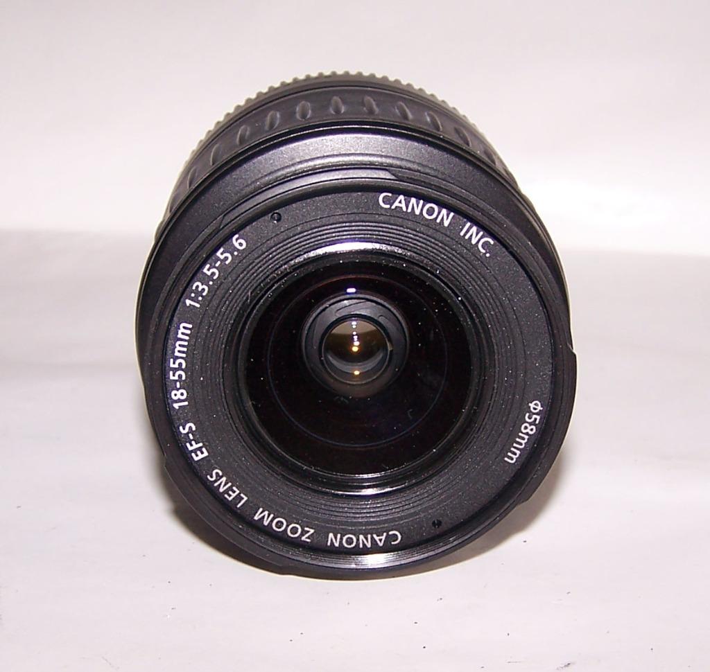 Canon EF-s 18-55mm 1:3.5-5.6 lens. Nieuwstaat., Ophalen of Verzenden, Zo goed als nieuw, Standaardlens, Zoom