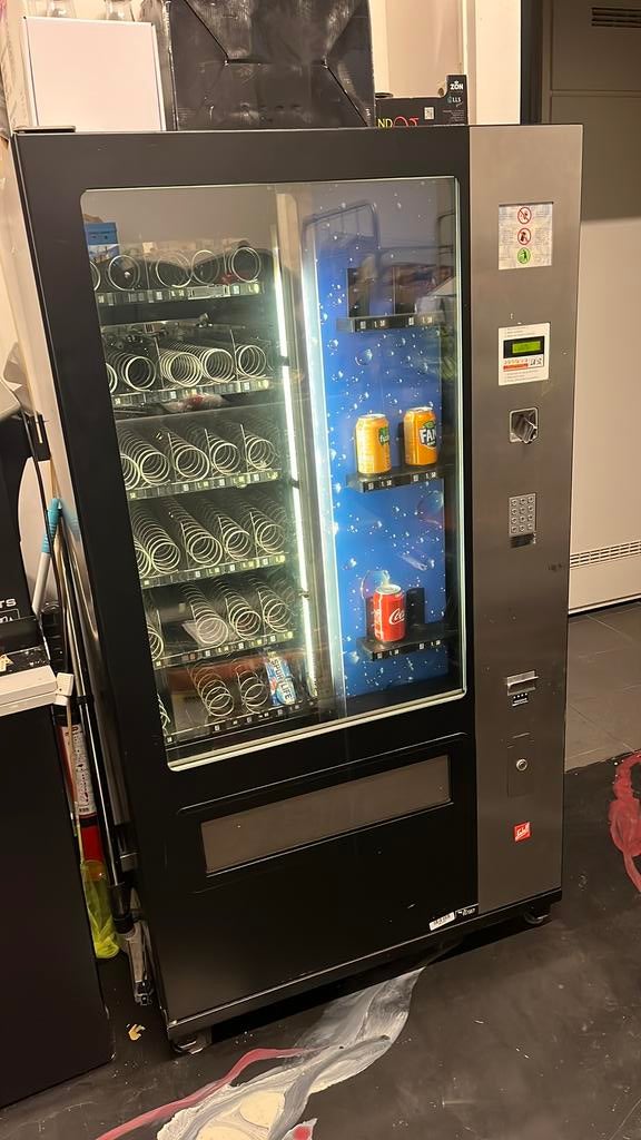 Sielaff automaat vending machine gekoeld frisdrank automaat, Verzamelen, Automaten | Overige, Ophalen, Zo goed als nieuw