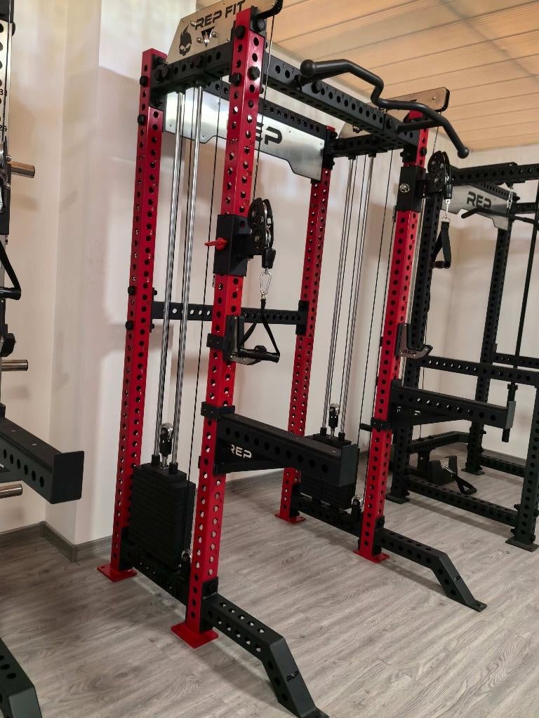 Strive Squat rack met cable cross 70 kg stack - Nieuw, Benen, Krachtstation, Verkoop@destaca.nl, Ouderijks