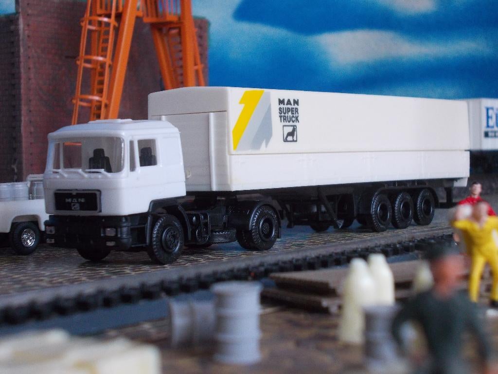 MAN F90 Super Truck Promotional Albedo NU € 6,75, Ophalen of Verzenden, Nieuw, Bus of Vrachtwagen, Herpa