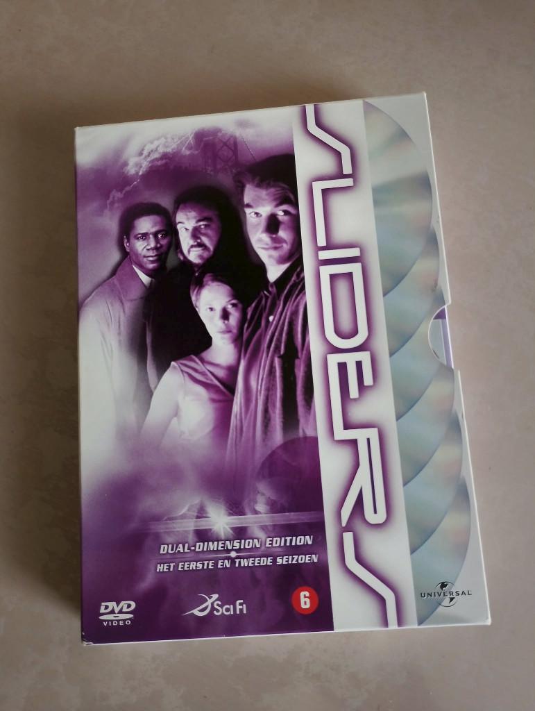 Sliders : Seizoen 1 en 2 - snel overnemen wegens verhuizing, Alle leeftijden, Ophalen of Verzenden, Gebruikt, Science Fiction en Fantasy