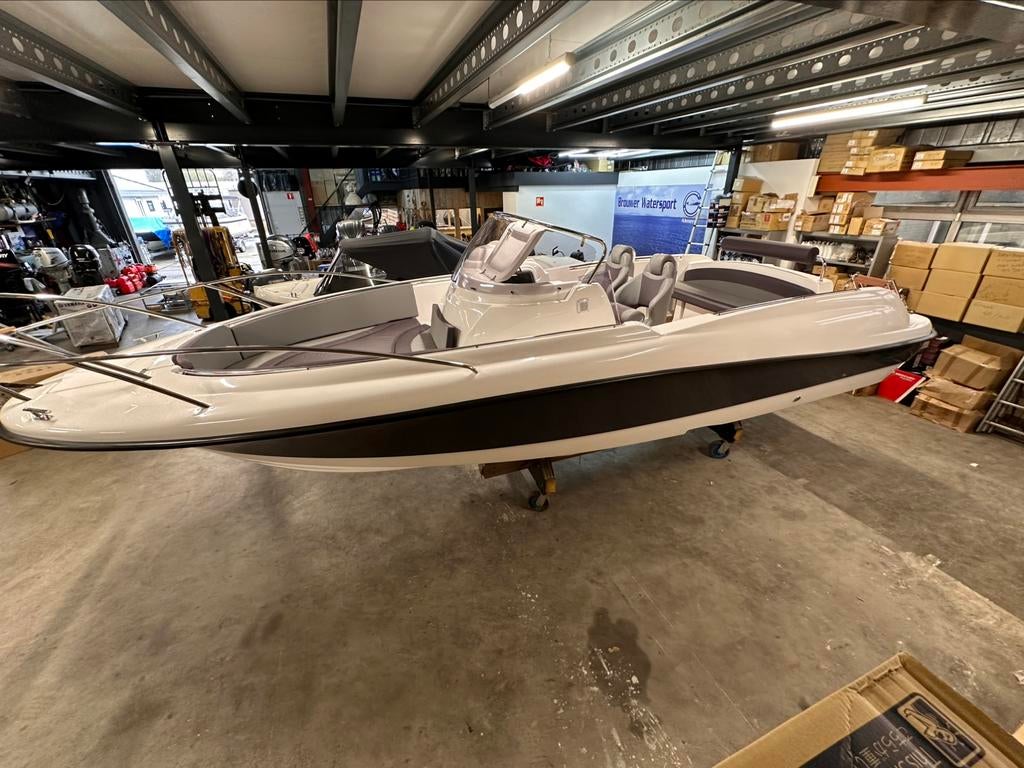 “Buitenkans | Nieuwe overjarig |Jeanneau Camarat 715| Yamaha, 6 meter of meer, Nvt, Nvt, Nvt