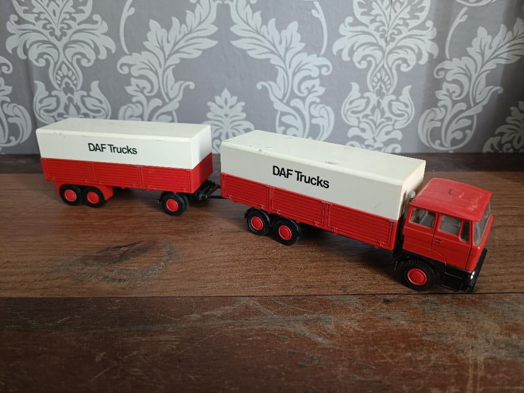DAF 2800 + Bak wagen (DAF Trucks) 1:50 (Lion-car), Hobby en Vrije tijd, Modelauto's | 1:50, Ophalen of Verzenden, Nieuw, Bus of Vrachtwagen