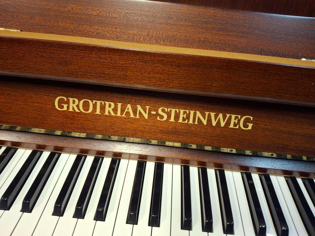 Grotrian Steinweg nieuwstaat. Zie attentie in dit bericht., Muziek en Instrumenten, Piano's, Verzenden, Zo goed als nieuw, Overige kleuren