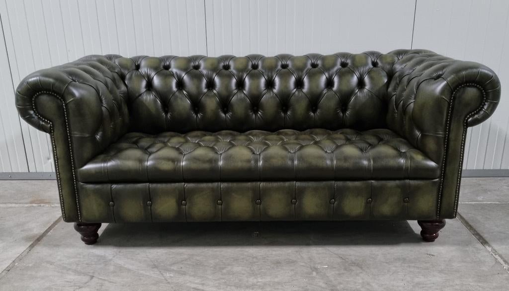 Showroommodel Chesterfield bank olijfgroen leer + BEZORGING
