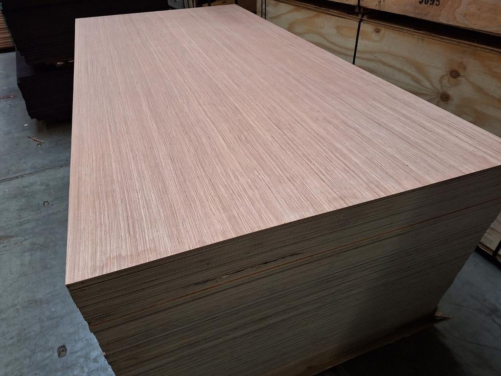Zeer nette multiplex  platen  18mm  like hardwood, Ophalen of Verzenden, Nieuw, Multiplex