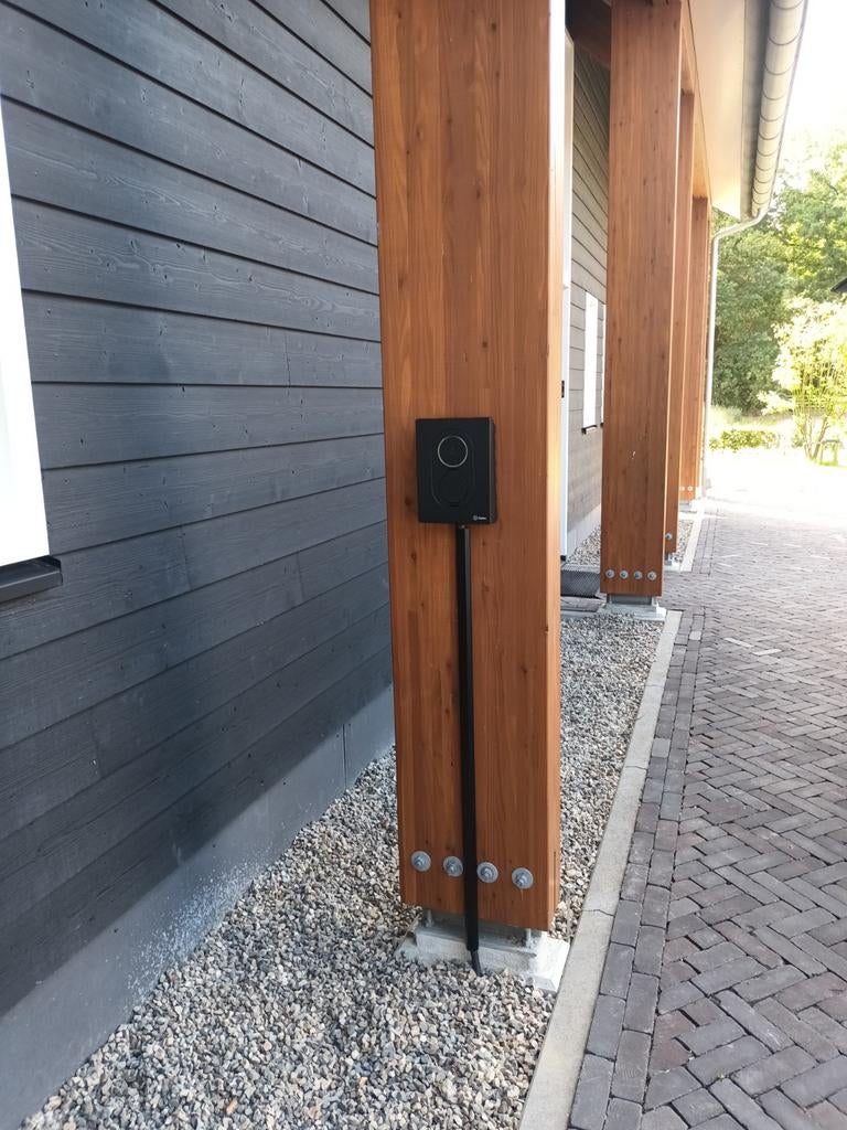 Laadpaal thuis met een installatie. Easee, Zaptec en  Alfen, Garantie