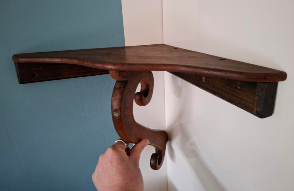 Antieke houten wandplank hoek console, Huis en Inrichting, Woonaccessoires | Wandplanken en Boekenplanken, Ophalen of Verzenden