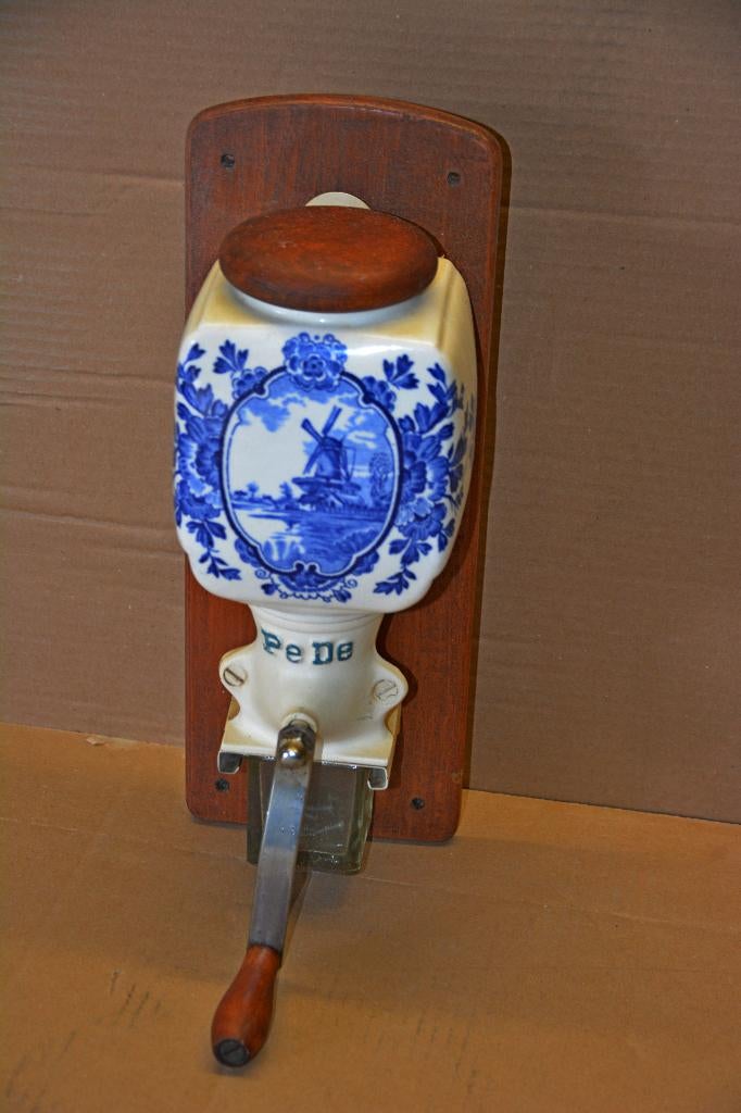 Wandkoffiemolen, Antiek en Kunst, Ophalen