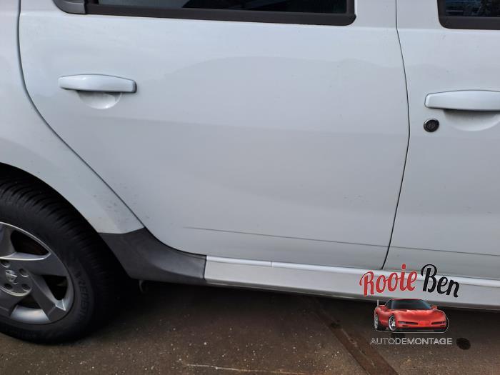 Portier 4Deurs rechts-achter van een Dacia Duster (OV369), Dacia, Gebruikt, -, Deur