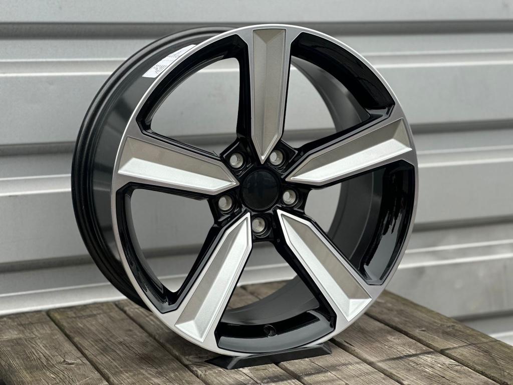 18"19"20" AUDI RS4 RS Look Sportvelgen A3 A4 A5 A6 A7 Q2 Q3