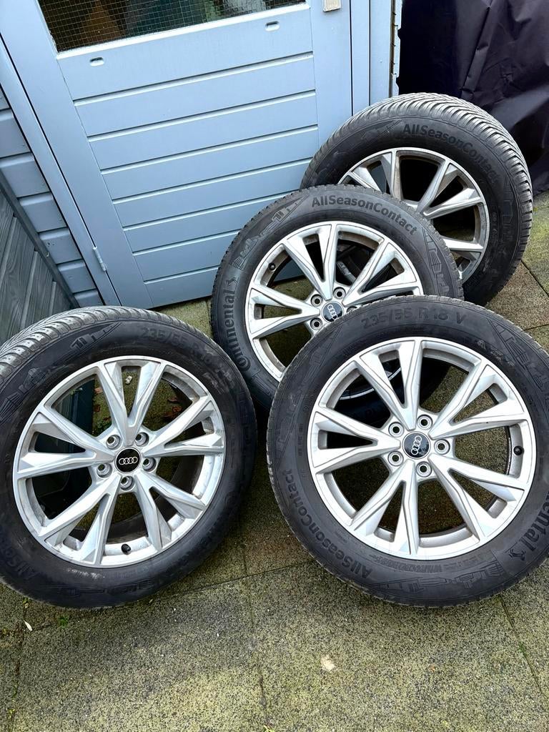 Audi 18 inch velgen met All season banden, Auto-onderdelen, Banden en Velgen, Ophalen, 18 inch, Gebruikt, Banden en Velgen