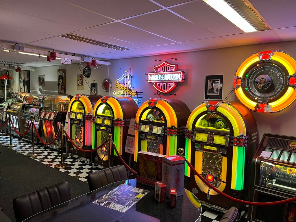 Jukeboxen diverse Wurlitzer OMT, verkoop, inkoop, reparatie., Ophalen of Verzenden, Zo goed als nieuw, 1970 tot heden, Wurlitzer