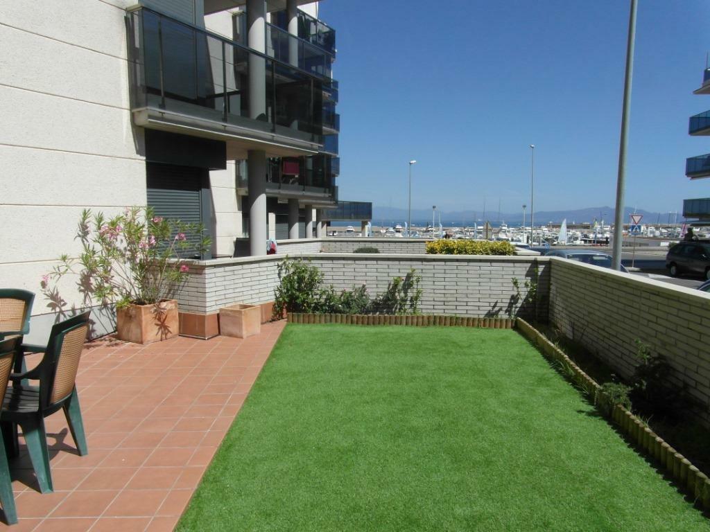 HEERLIJK APPARTEMENT ,DIRECT AAN ZEE, ZWEMBAD,AIRCO, PARKING, Dorp, Wasmachine, 2 slaapkamers, Costa Brava