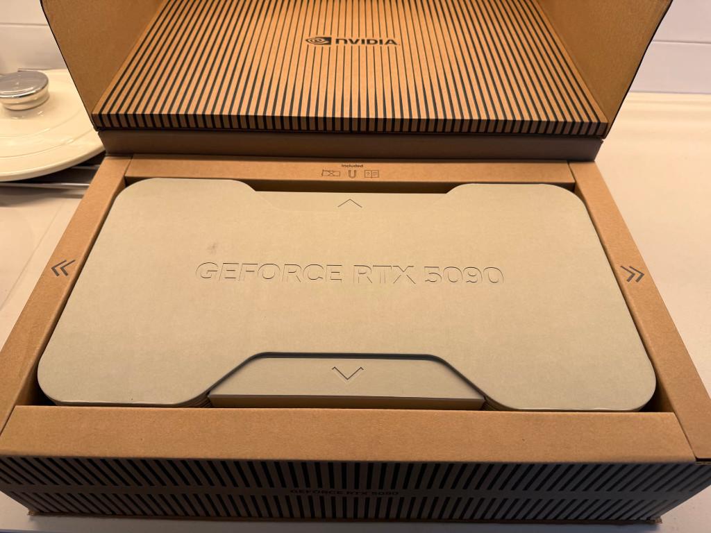 Nvidia GeForce RTX 5090 Founders Edition, Computers en Software, Videokaarten, GDDR6, Nieuw, Ophalen of Verzenden, HDMI