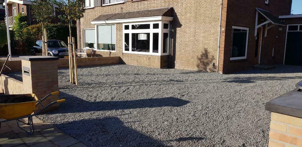 HOVENIER STRATENMAKER, Diensten en Vakmensen, Tuinmannen en Stratenmakers, Bestrating, Hekwerk of Schuttingen, Tuin- of Vijveraanleg