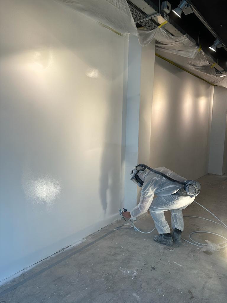 schilder en spuitwerk gratis offerte aan huis, Diensten en Vakmensen, Schilders en Behangers, Garantie, Binnenschilderwerk