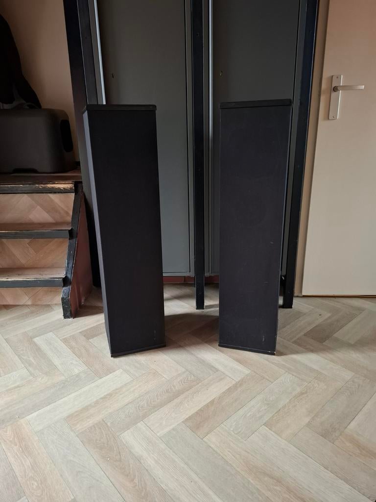 Impulse 34. Vloer staande luidsprekers., Gebruikt, 60 tot 120 watt, Front, Rear of Stereo speakers, Ophalen